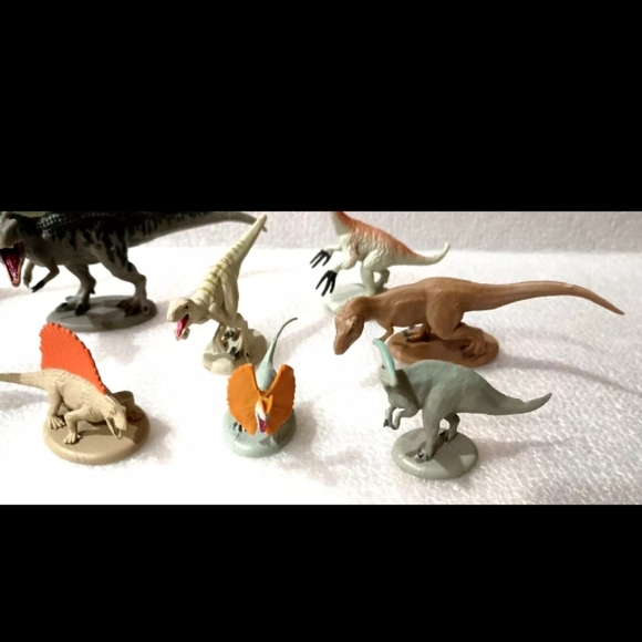 Vtg 10 Jurassic Park Dinosaurs Vending Machine Figure Set NOS New 2000s - Picture 4 of 6